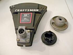 358.797260 Craftsman 530-094706 Vintage 32cc Bushwacker Gear Box Debris Shield Trimmer Head