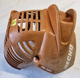 Echo A160003230 Oem Engine Cover Pe-225 Gt-225. Part Number A160003230. Preowned