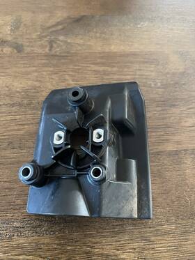 A209001010 Echo Insulator Plate With Collar 5. P#