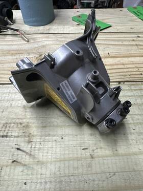 588567701 Husqvarna 581142001 Genuine Clutch Housing Assy 524l 525 525l 525ls 525es