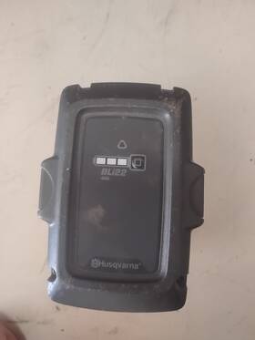 Husqvarna Bli22 Genuine Battery For Parts Or Repairs