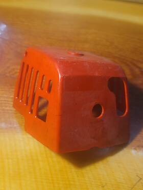 Gt2124 Jonsered Engine Shroud Top Cover Red Plastic Used Oem Trimmer