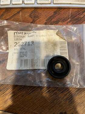 262712 Maruyama 978760 Oil Seal For 262712 Maruyama 978760 Oil Seal For