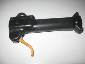 Mcculloch 791-182069 Mt700 Trimmer Throttle Trigger Housing Assembly. 791-182069......mt3