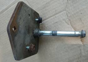 Murray 740188ma Tm6000x8nb 2003 Trimmer Axle And Bracket Assembly