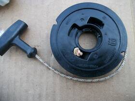 545052601 Poulan Pp 428 S C Stringer Pull Cord Housing And