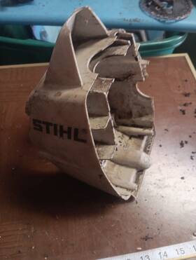 4130-122 Stihl Weedeater Engine Cover