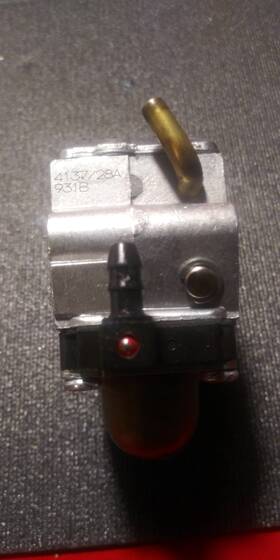 4137-120-0636 Stihl Good Used Carburetor Fs75 Fs80 Fs85 Ht75 Km85 Fc75 Fc85 41371200636 Oem