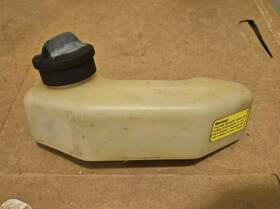 4226-350-0401 Stihl Oem Fuel Tank - Hs74 Hs75 Hs80 Hs85 Good Working Condition