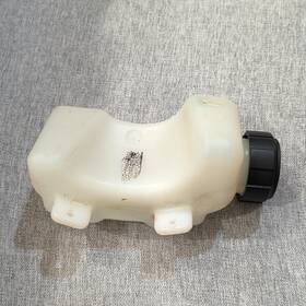 731-20731 Troy-bilt Fuel Tank With Cap 19-059 String Trimmer Plastic Gasoline White Red