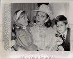 1966 Press Photo Actress Arlene Dahl & Kids Carol Lorenzo On Ship "france," Ny. Fixed Price $24.99.