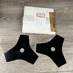 Homelite A-98717 Tri-arc Inch Blade 638006004 D98717C 98717-B Nos Oem Lot Of 2. Fixed Price $27.20.